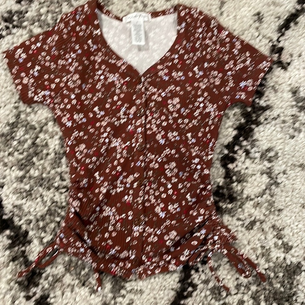Cinched Side Floral Top